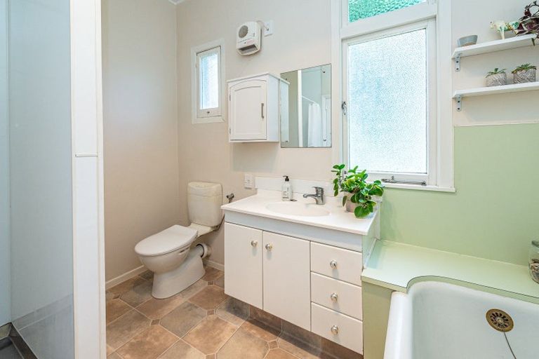 Photo of property in 55 Great North Road, Saint Johns Hill, Whanganui, 4501