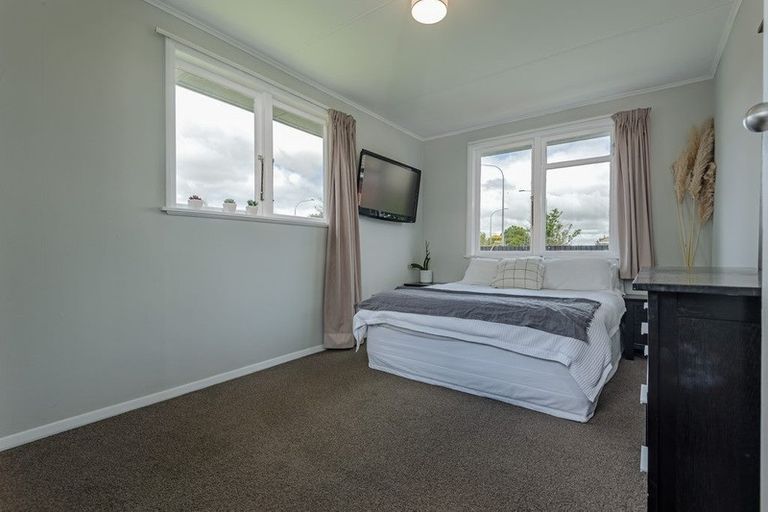 Photo of property in 27 Ferguson Street, Awapuni, Palmerston North, 4412