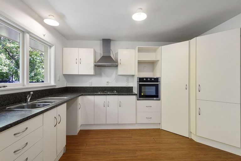 Photo of property in 70 Woodbury Street, Russley, Christchurch, 8042