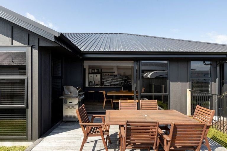 Photo of property in 12 Serenity Drive, Omokoroa, 3114