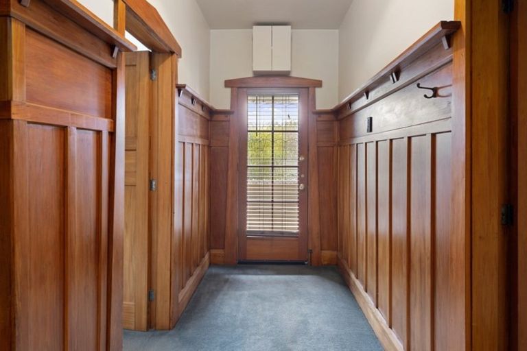 Photo of property in 22 Lees Road, Strowan, Christchurch, 8052