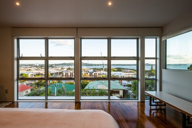 Photo of property in 75a Arthur Street, Onehunga, Auckland, 1061