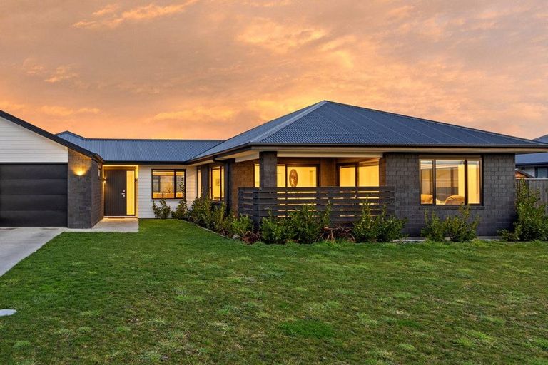 Photo of property in 15 Lanner Drive, Rolleston, 7615