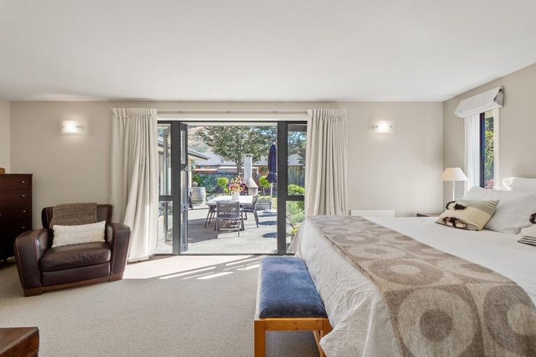 Photo of property in 14 Morning Star Terrace, Arthurs Point, Queenstown, 9371