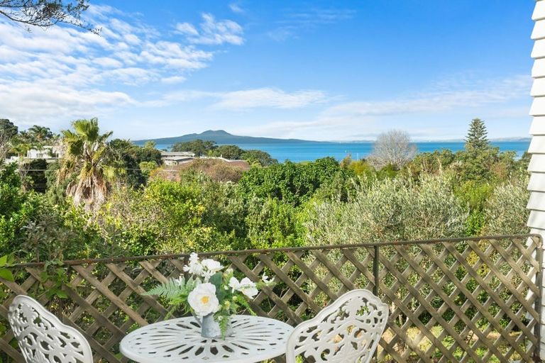 Photo of property in 127 Deep Creek Road, Torbay, Auckland, 0630