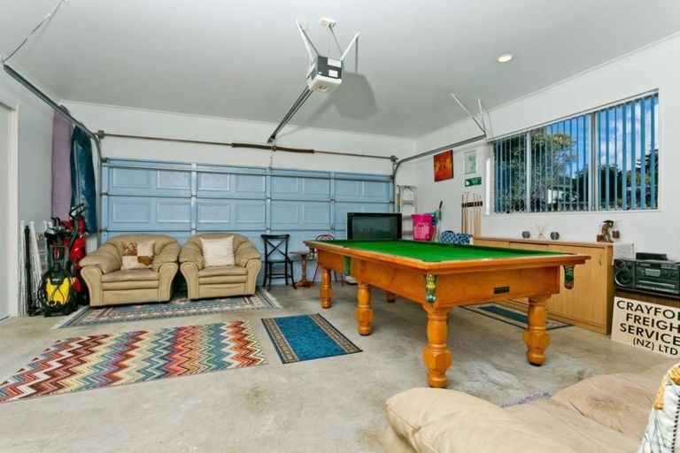 Photo of property in 27 Crestview Place, Browns Bay, Auckland, 0630