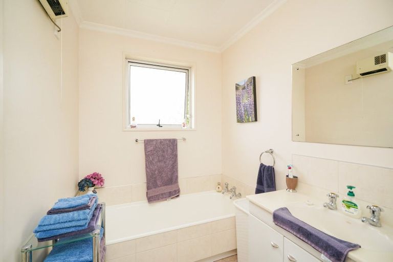 Photo of property in 11 Baxter Street, Grasmere, Invercargill, 9810