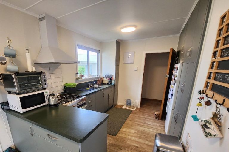 Photo of property in 14 Oxford Street, Holmes Hill, Oamaru, 9401