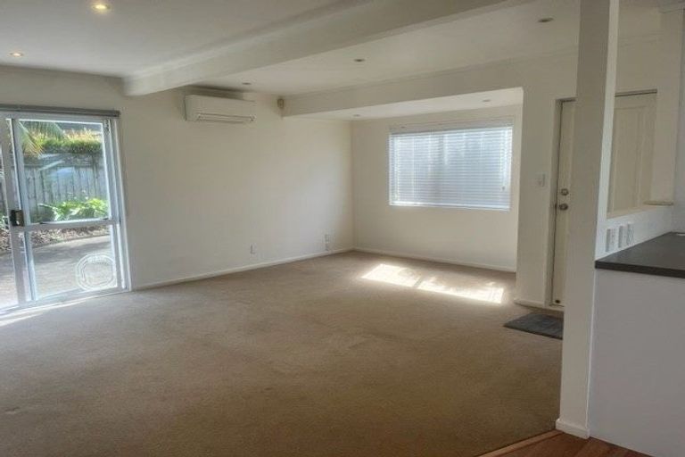 Photo of property in 17 Thurston Place, Bucklands Beach, Auckland, 2012