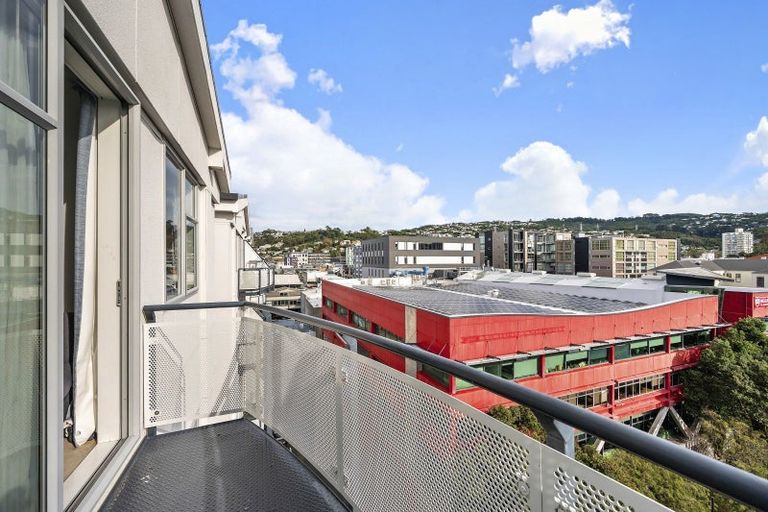 Photo of property in City Lodge, 704/115 Vivian Street, Te Aro, Wellington, 6011