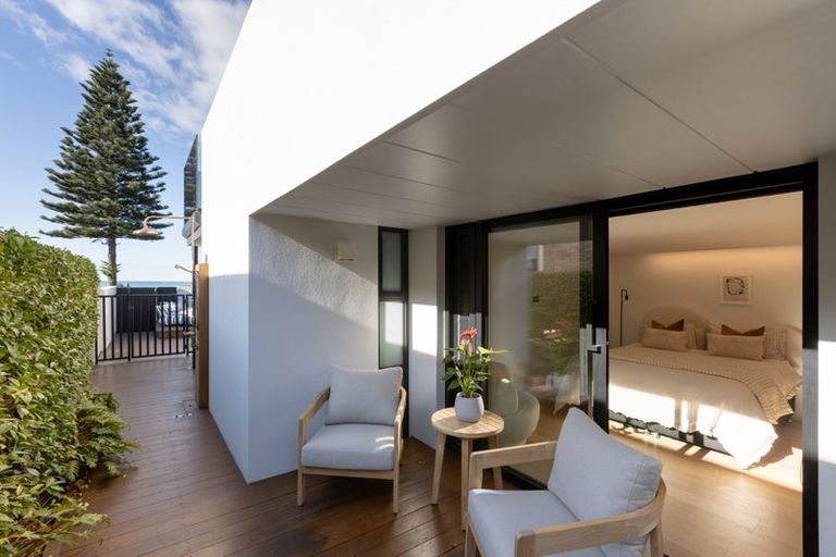 Photo of property in 87 Marine Parade, Mount Maunganui, 3116