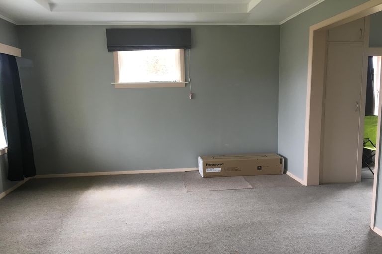 Photo of property in 10 Coronation Street, Waimate, 7924