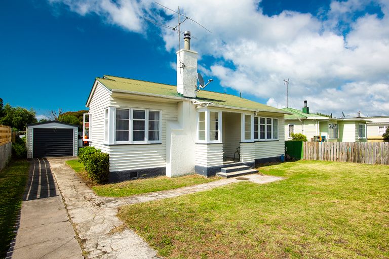 Photo of property in 24 Centennial Crescent, Te Hapara, Gisborne, 4010