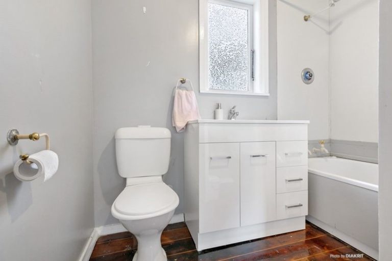 Photo of property in 63 Overtoun Terrace, Hataitai, Wellington, 6021