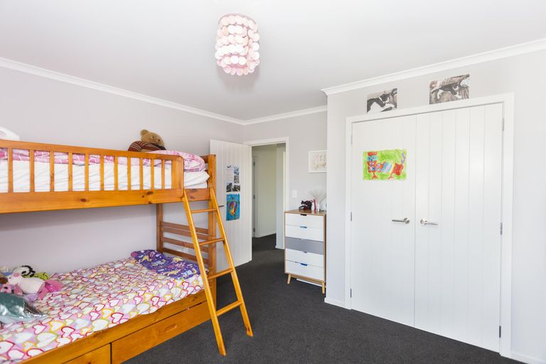 Photo of property in 11 Dove Place, Holmes Hill, Oamaru, 9401