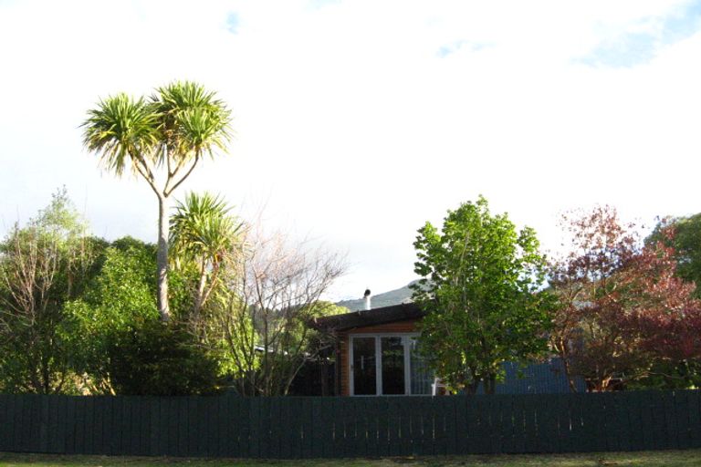 Photo of property in 36 Driver Street, Long Beach, Port Chalmers, 9081