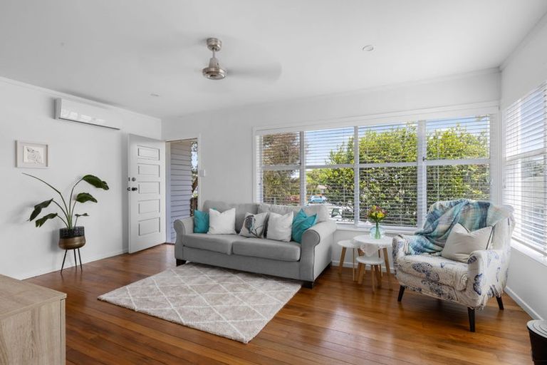 Photo of property in 3/29 Manuka Road, Bayview, Auckland, 0629