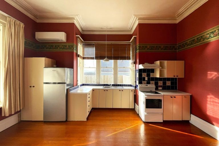 Photo of property in 9 Sandringham Street, Saint Clair, Dunedin, 9012