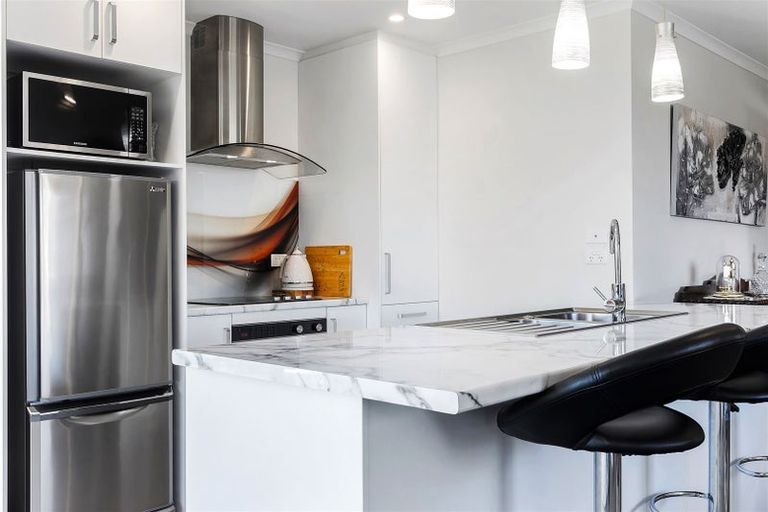 Photo of property in 9 Denton Street, Amberley, 7410