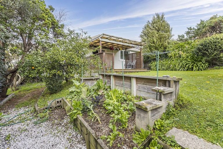 Photo of property in 61 Bell Street, Tawa, Wellington, 5028