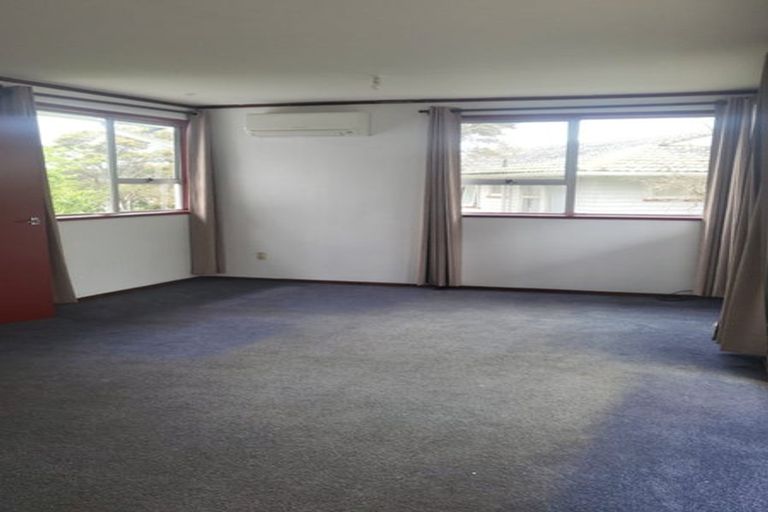 Photo of property in 23 Roick Parade, Glen Eden, Auckland, 0602