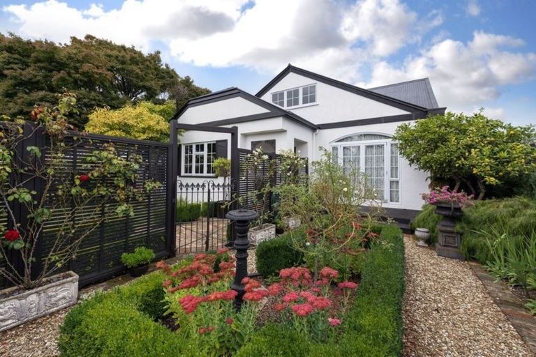 Photo of property in 2 Pretoria Street, Victoria, Rotorua, 3010