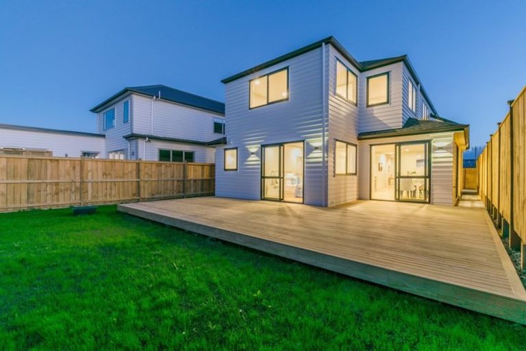 Photo of property in 15 Kopuru Road, Whenuapai, Auckland, 0618
