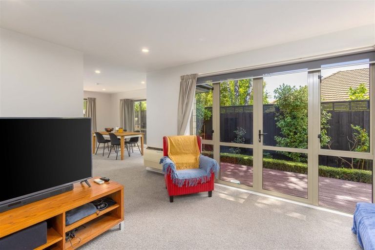Photo of property in 1/69 Bowenvale Avenue, Cashmere, Christchurch, 8022