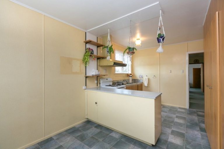 Photo of property in 6 Wiremu Place, Blagdon, New Plymouth, 4310