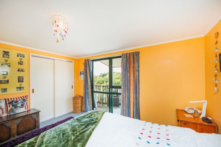 Photo of property in 1931 Parewanui Road, Parewanui, Bulls, 4894