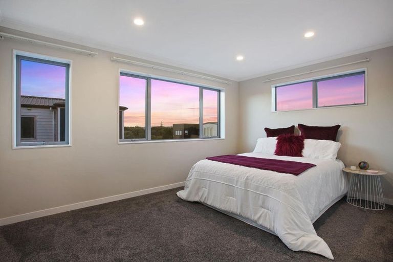 Photo of property in 36 Lockheed Street, Hobsonville, Auckland, 0618