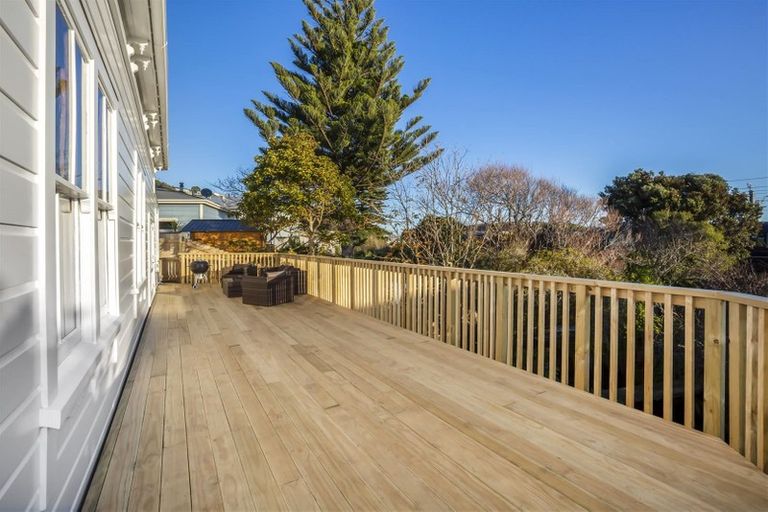 Photo of property in 91 Saint Andrews Road, Plimmerton, Porirua, 5026
