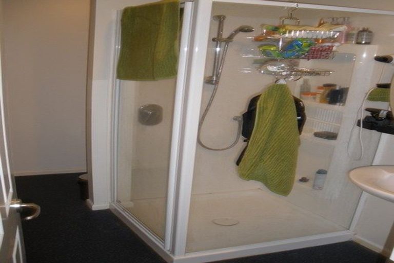 Photo of property in 35 Jackson Street, Island Bay, Wellington, 6023