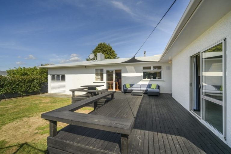 Photo of property in 9 Parata Street, Hokowhitu, Palmerston North, 4410