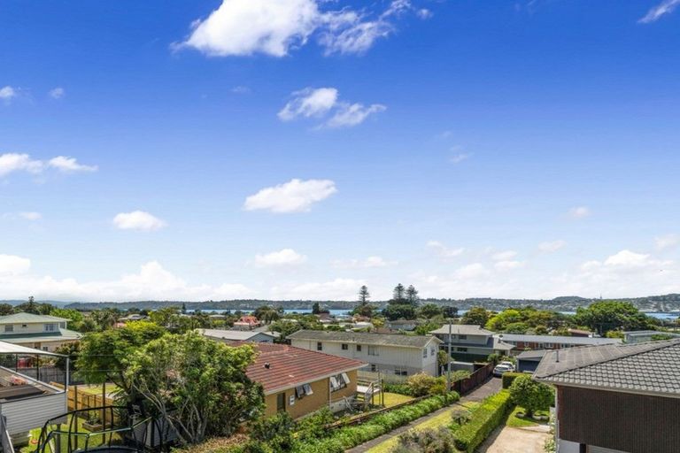 Photo of property in 1/32 Taylor Road, Mangere Bridge, Auckland, 2022