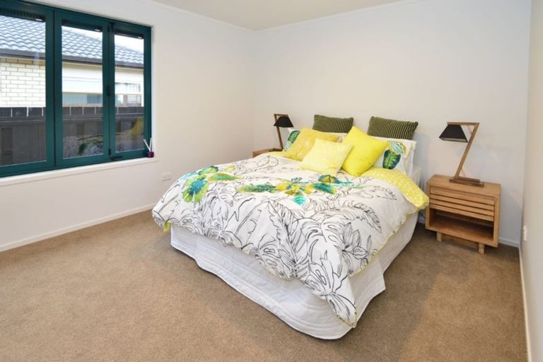 Photo of property in 33a Doment Crescent, Orewa, 0931
