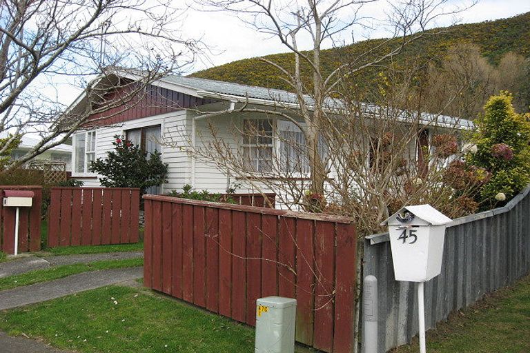 Photo of property in 45 Parenga Street, Wainuiomata, Lower Hutt, 5014