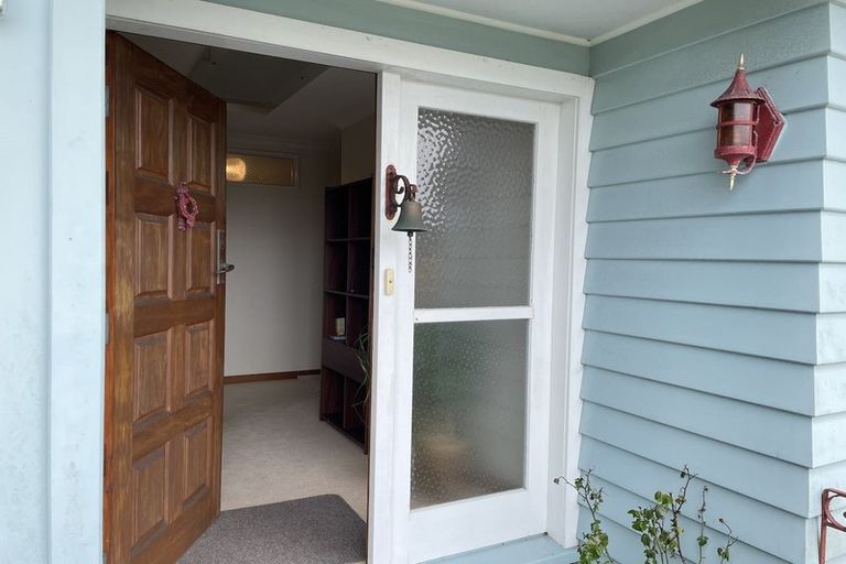 Photo of property in 1 Kohima Drive, Khandallah, Wellington, 6035