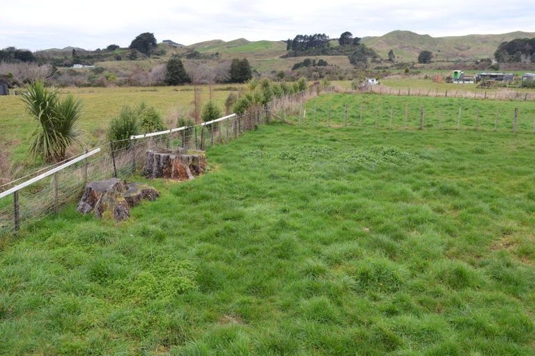 Photo of property in 2 Cullen Street, Eketahuna, 4900