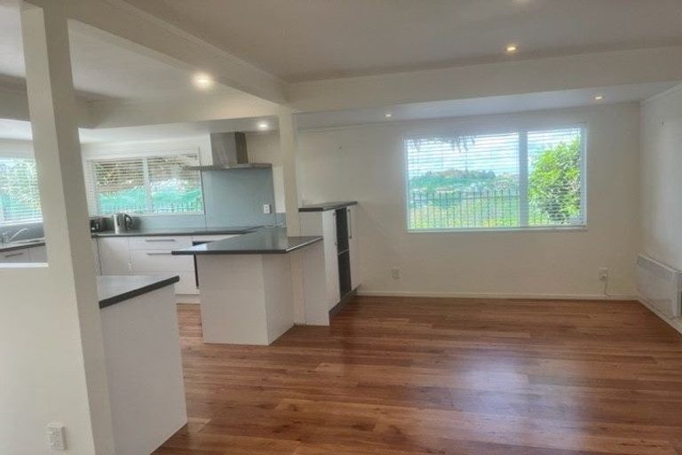 Photo of property in 17 Thurston Place, Bucklands Beach, Auckland, 2012
