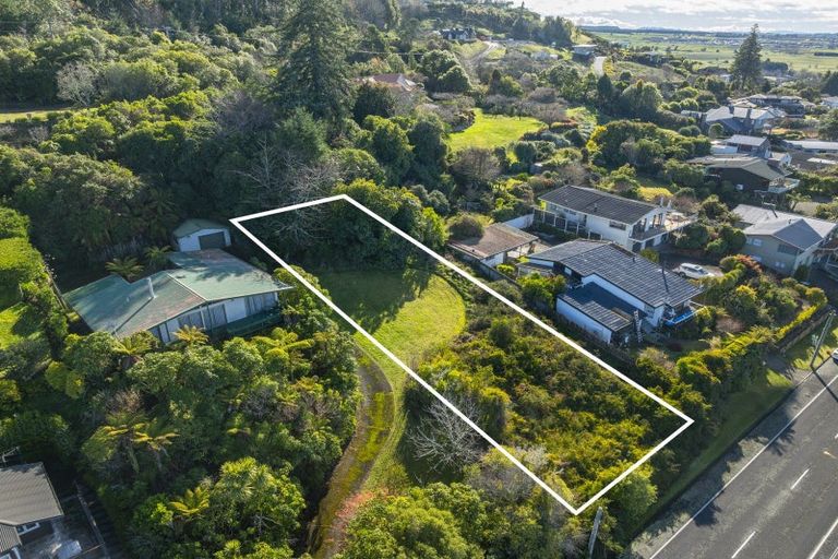 Photo of property in 64 Wakeman Road, Acacia Bay, Taupo, 3330