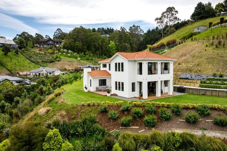 Photo of property in 4 Ridgeway Terrace, Taradale, Napier, 4112