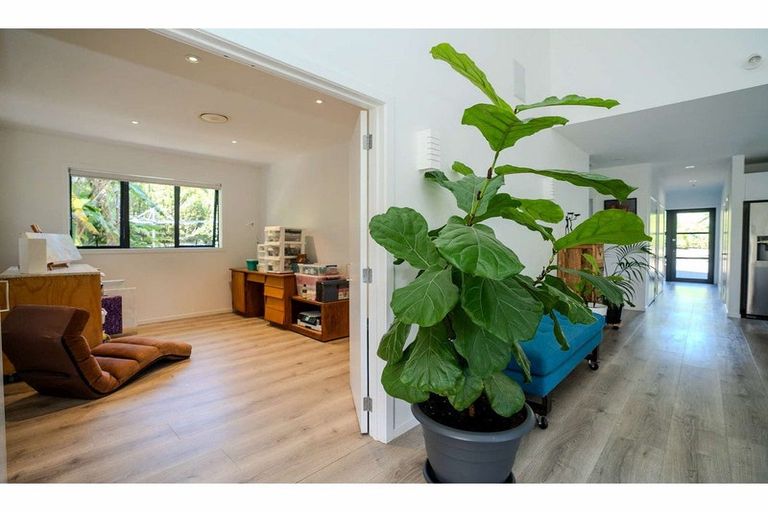 Photo of property in 15 Mandeno Drive, Kerikeri, 0230