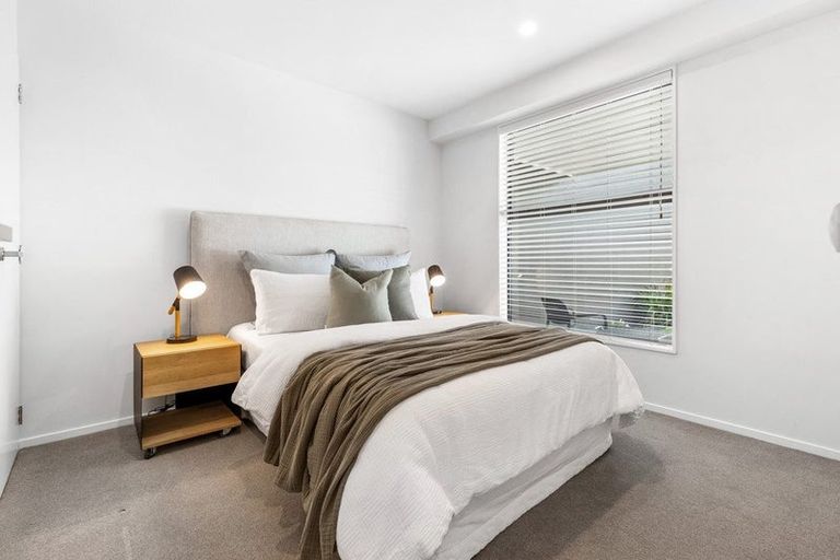 Photo of property in 22 Memorial Park Lane, Hobsonville, Auckland, 0618