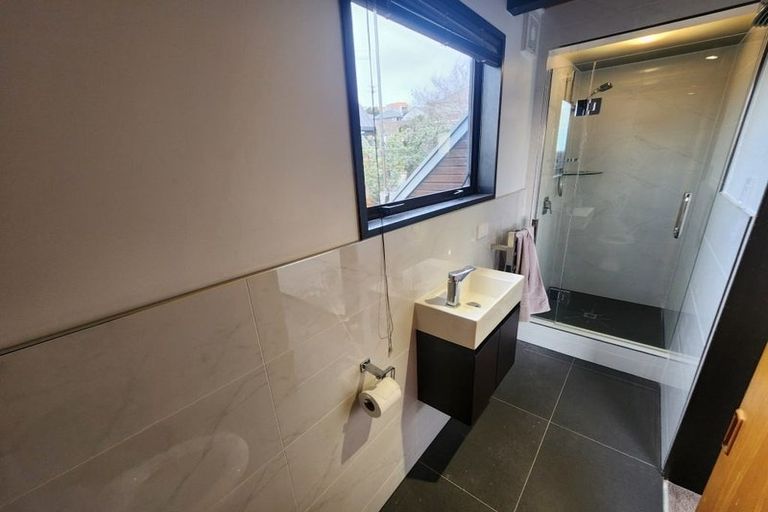 Photo of property in 2/7 Nehru Place, Cashmere, Christchurch, 8022