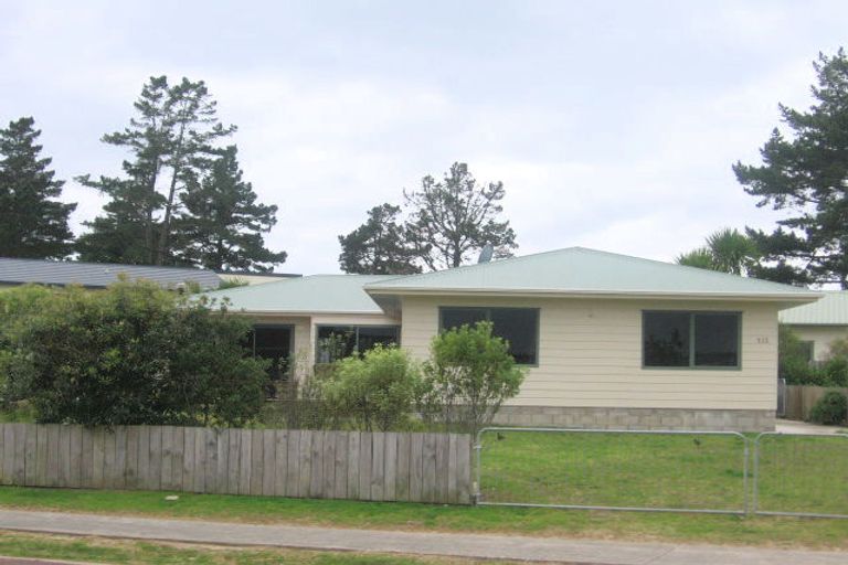 Photo of property in 132 Kowhai Avenue, Matarangi, Whitianga, 3592