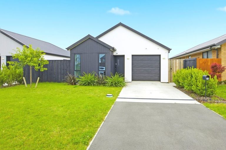 Photo of property in 15 Jean Batten Lane, Rolleston, 7615