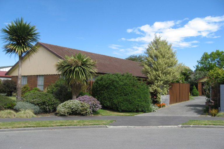 Photo of property in 5 Rachel Place, Avonhead, Christchurch, 8042