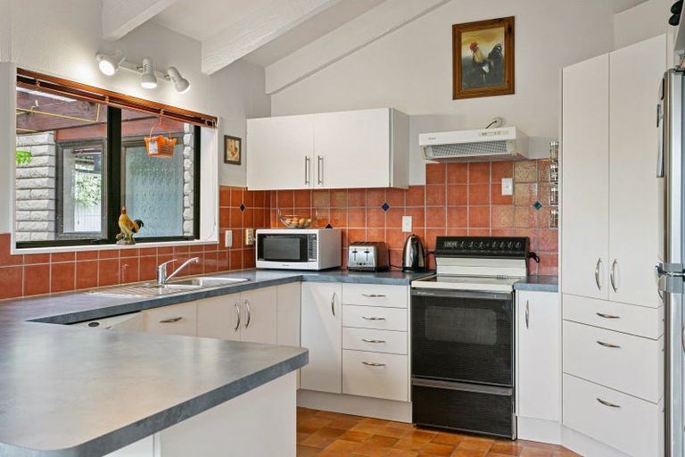 Photo of property in 1/12 Golders Place, Richmond Heights, Taupo, 3330