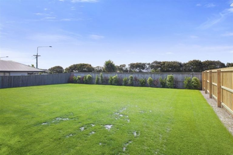 Photo of property in 29 Kingsbridge West, Burwood, Christchurch, 8083